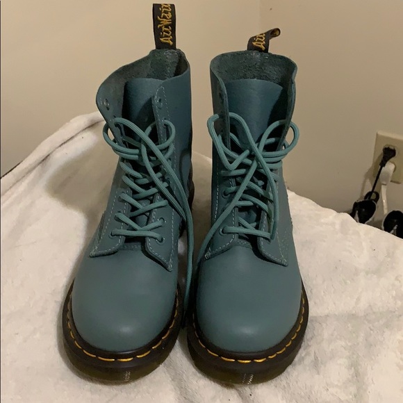 Dr. Martens Shoes - Dr.martens